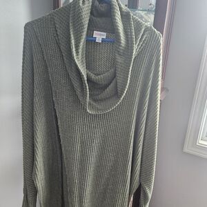 Lularoe long sleeve shirt